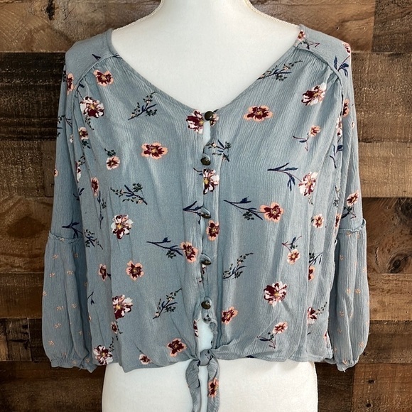 Maurices Tops - Maurices peasant blue balloon sleeve crop top blouse size M